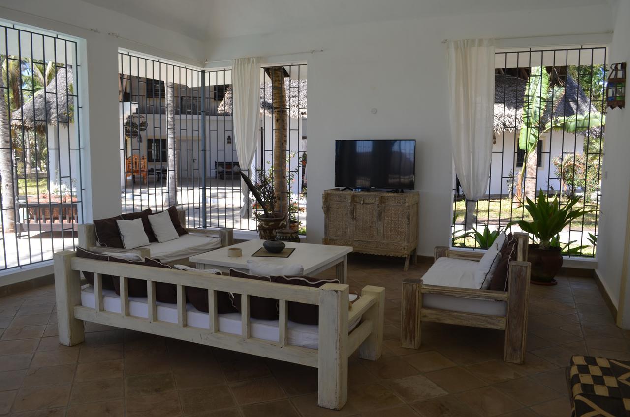 Villa Cesy Boutique Hotel Malindi Exterior photo