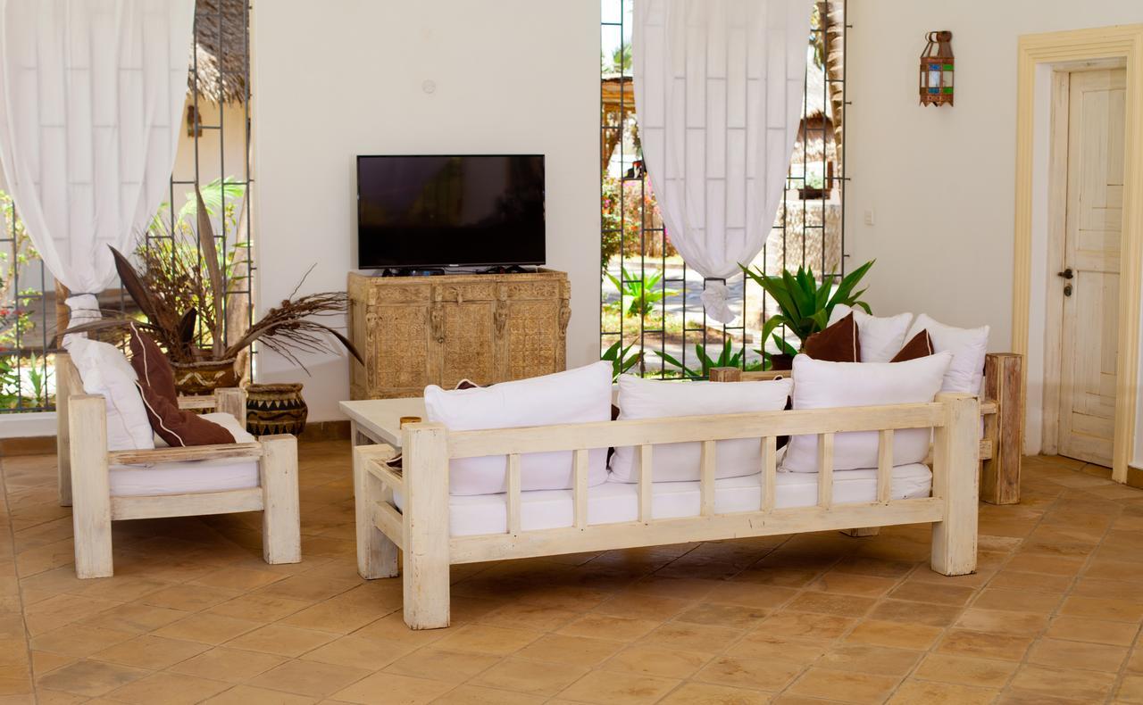 Villa Cesy Boutique Hotel Malindi Exterior photo